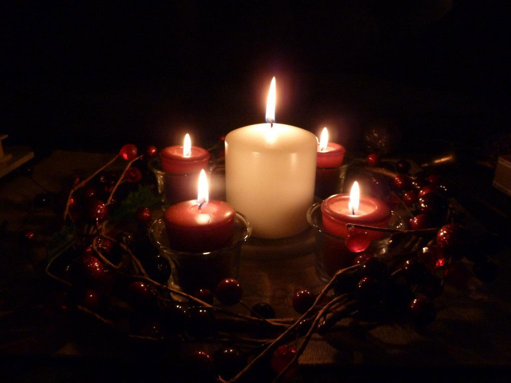 worship_advent-wreath-christmas-eve_2015